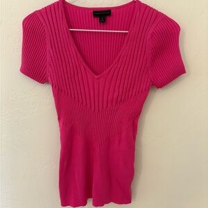 Worthington Fuchsia V-Neck Ribbed Top
